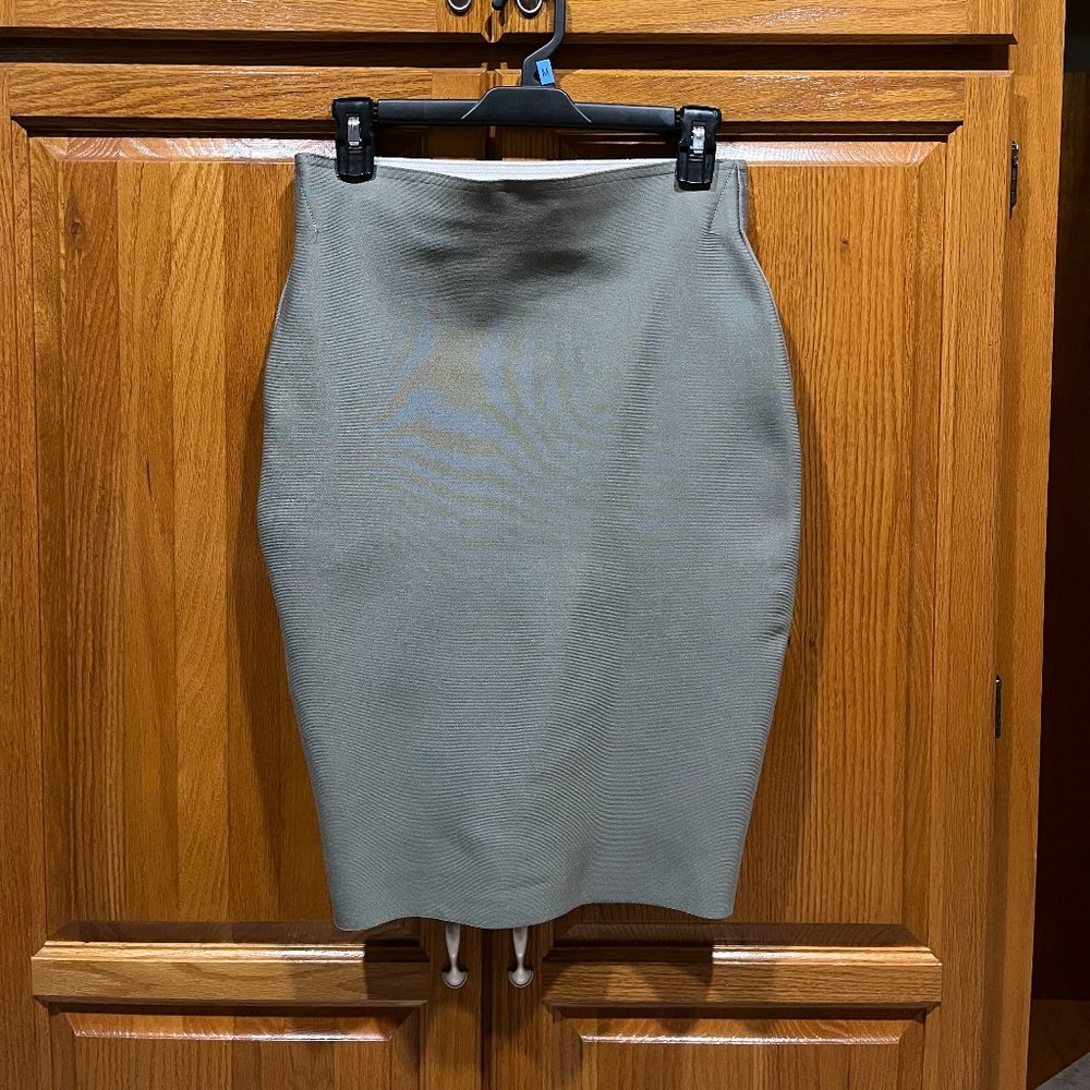 Olive green bandage skirt size M